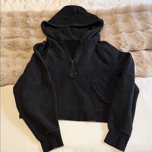 lululemon athletica cropped scuba half zip